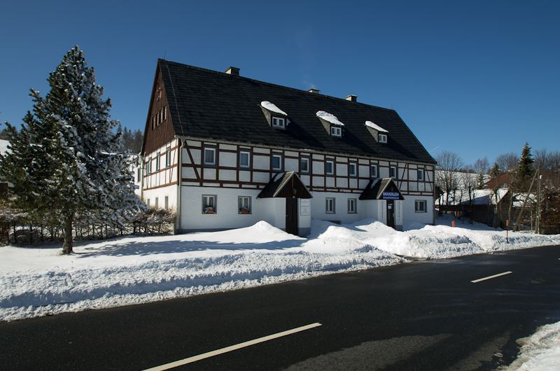 Schneebrett Skiverleih und Skischule in Schellerhau
